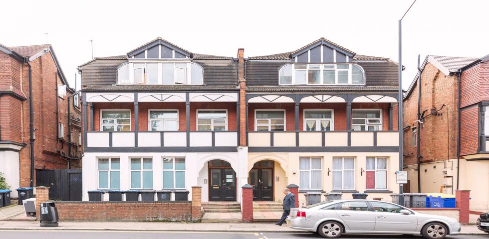 			NEW INSTRUCTION, 1 Bedroom, 1 bath, 1 reception Flat			 Willesden Lane, WILLESDEN GREEN